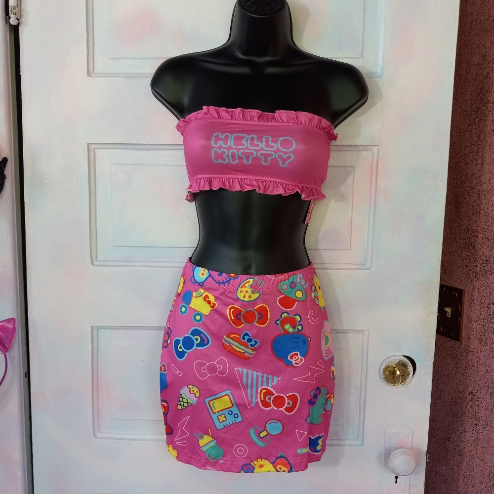 😵Hello Kitty kawaii graphic skirt set w/ ruffled tube top! Nwt! So cute! - Picture 7 of 7